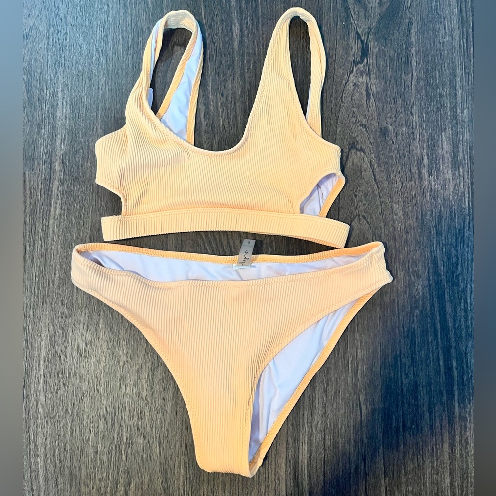 Cupshe bikini swimsuit